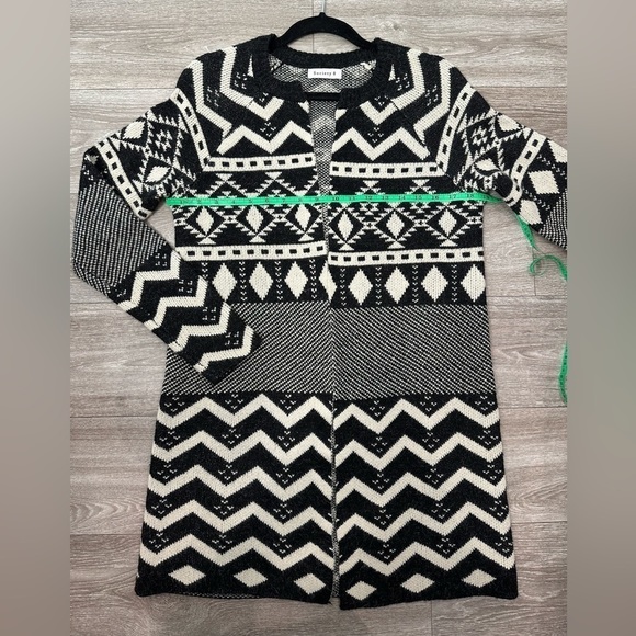 Society 8 Cardigan, Black and White Pattern. Size Small - Picture 1 of 9